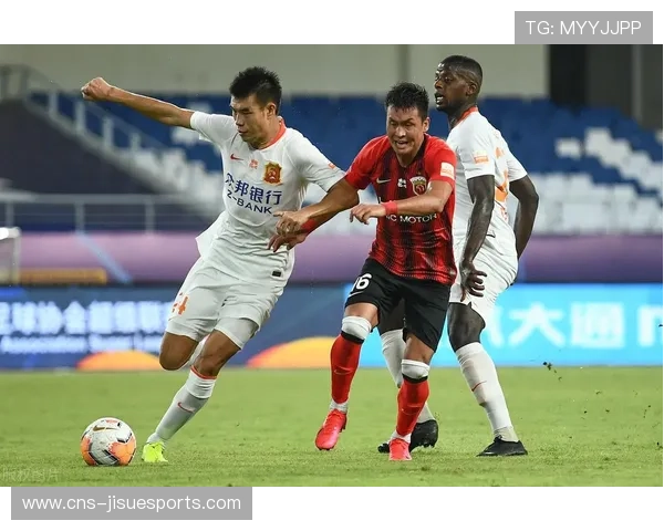 埃弗顿0-1阿森纳，奥布赖恩手球送点成转折